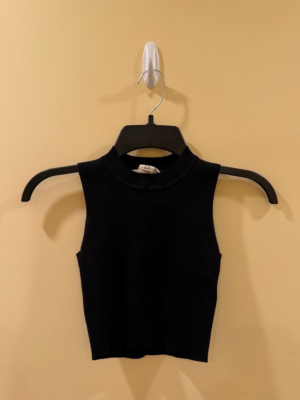 Black Ribbed Crop Top